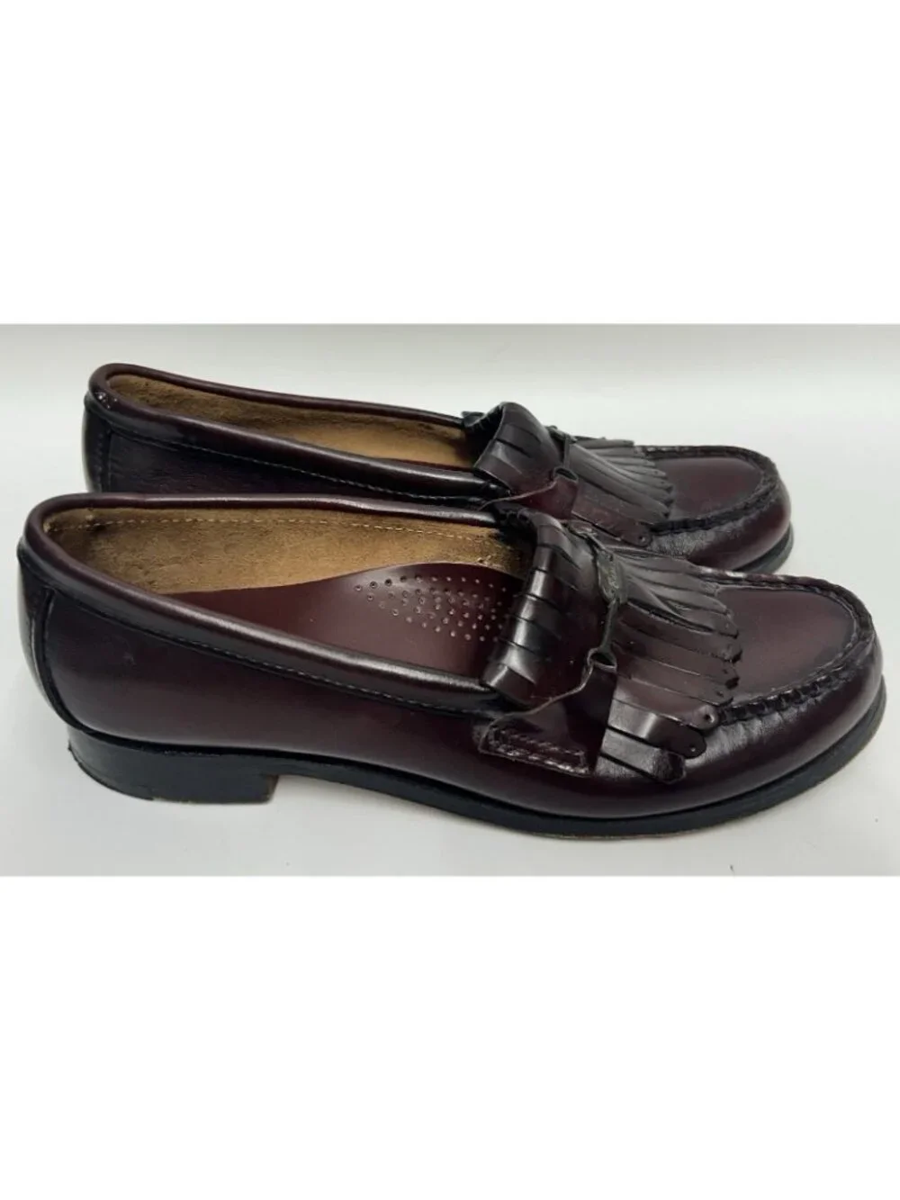 G.H. Bass Weejuns Leather Loafers Womens 8 AA Kiltie Oxblood Burgundy USA